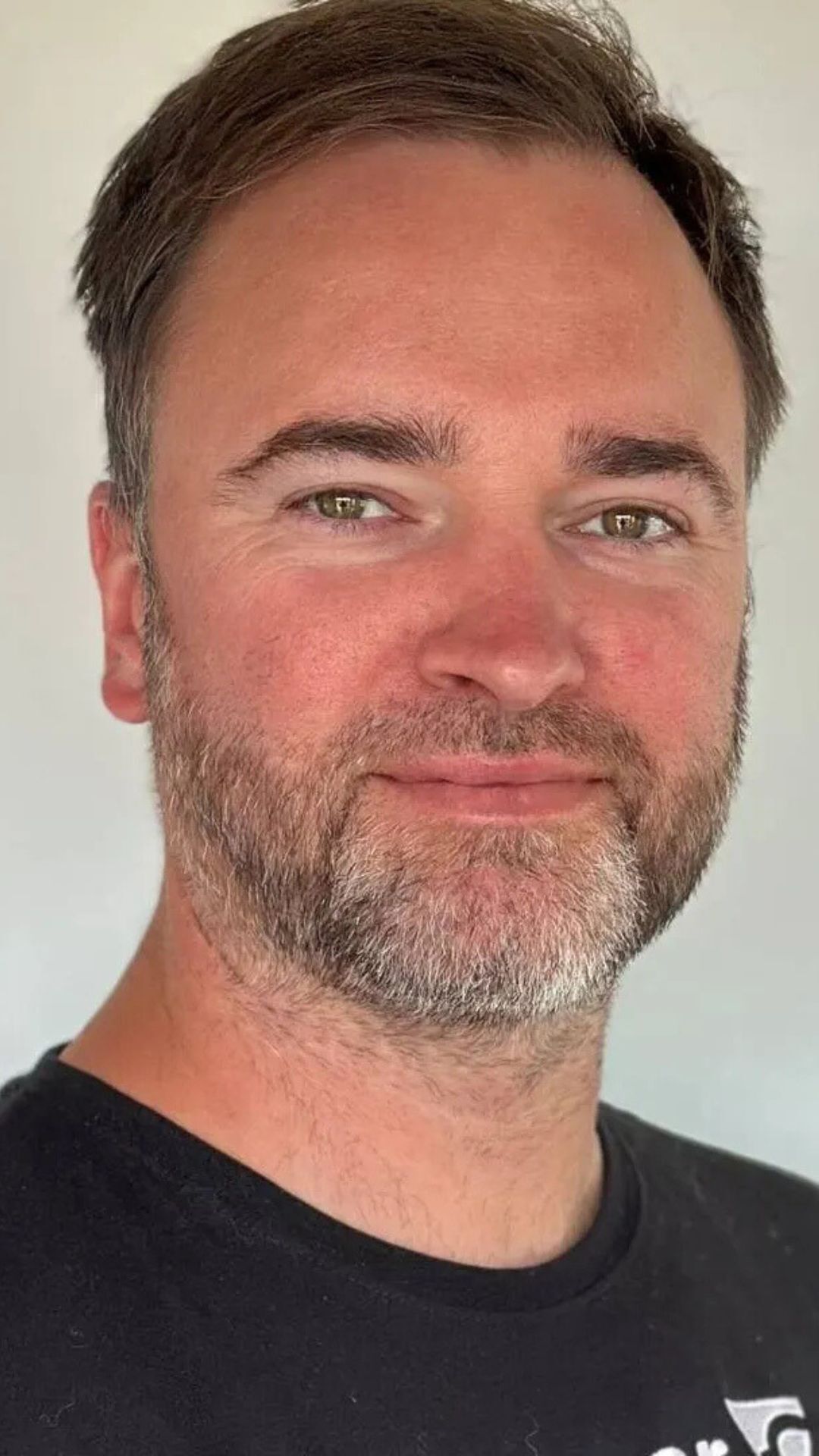 GCR_webpage testimonial_thumbnail_scott_9x16 (1)